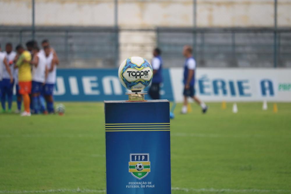 Com Piauiense parado durante a pandemia, MP discute segurança em estádios após volta do futebol