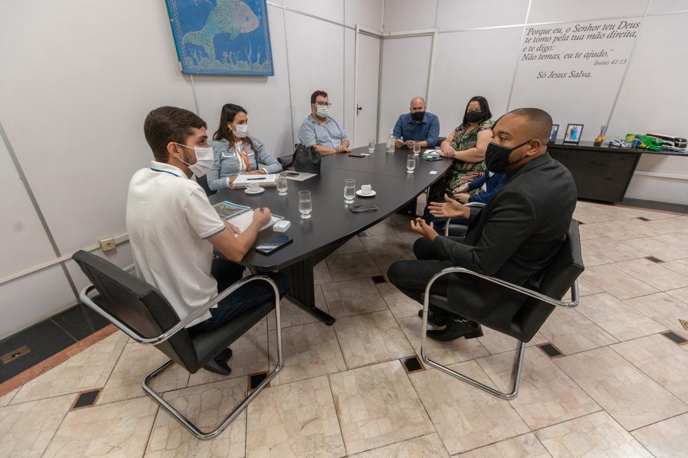 Prefeito de Ipatinga recebe representantes do governo do Estado 