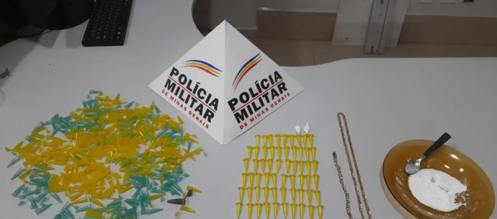 Após denúncias, jovem é preso por tráfico de drogas em Ipatinga