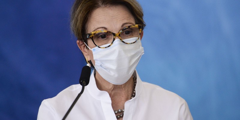 Ministra Tereza Cristina é diagnosticada com covid-19