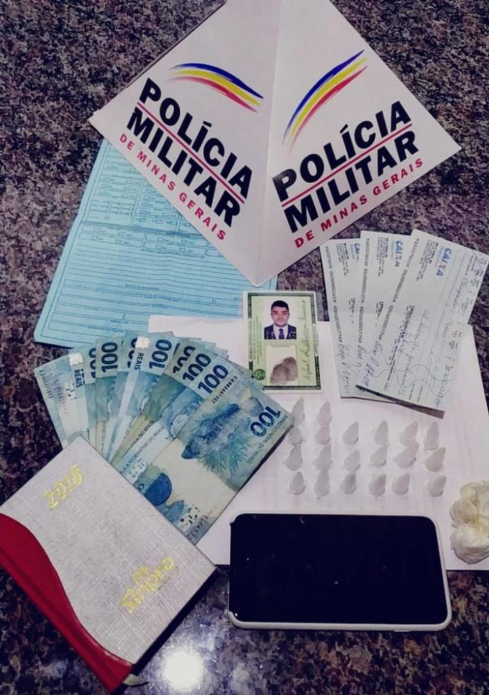 Após denúncias, homem é encaminhado à delegacia por tráfico, em Fabriciano
