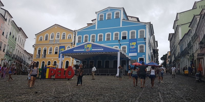 Festa literária ocupa centro histórico de Salvador