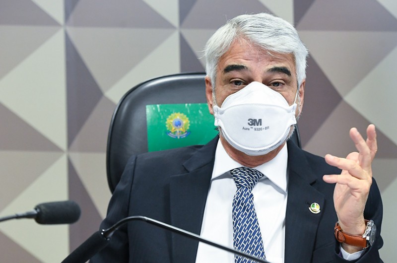 CDH: Humberto Costa e Flávio Arns pedem punição exemplar a Arthur do Val