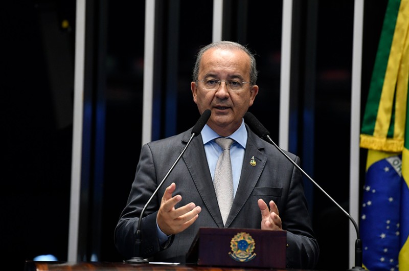 Jorginho pede derrubada de veto a projeto que reescalona dívidas no Simples