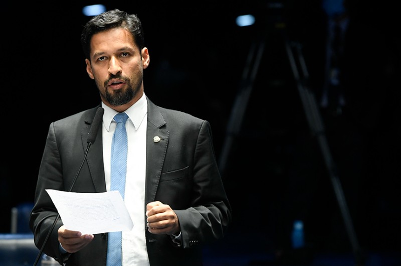 Privatização dos serviços de saneamento de AL foi um equívoco, diz Rodrigo Cunha