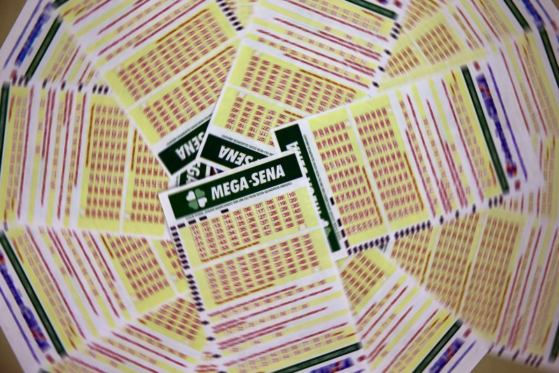 Mega-Sena volta a acumular e próximo concurso deve pagar R$ 190 milhõe