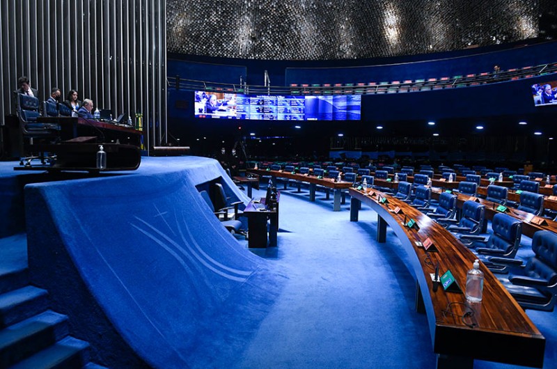 Aprovada ampliação da atenção à mulher na prevenção ao câncer pelo SUS