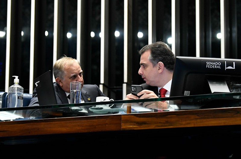 Senado aprova sessões sobre Policia Militar do DF, Dia do Bombeiro e Plano de Educação