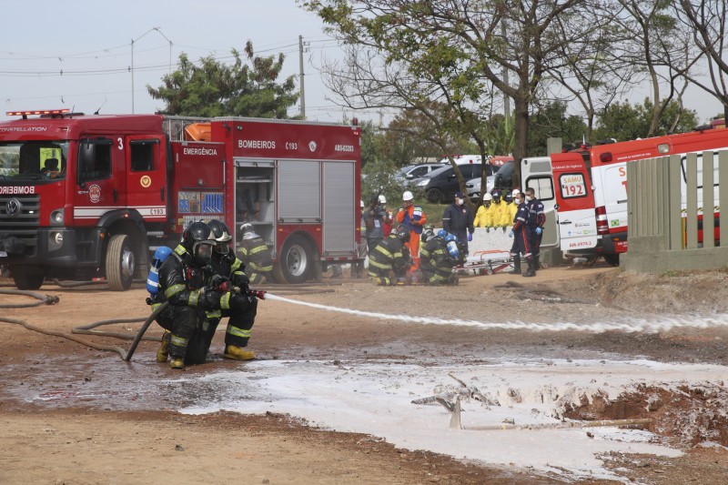 Transpetro simula vazamento em duto de combustível em São Paulo
