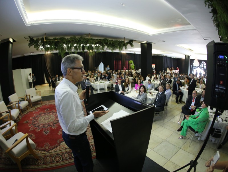 Governador apresenta principais projetos do Governo de Minas ao empresariado mineiro