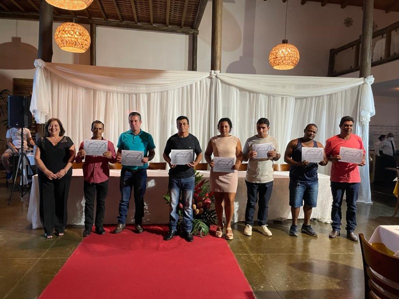 Hemominas presta homenagem a doadores de sangue fidelizados