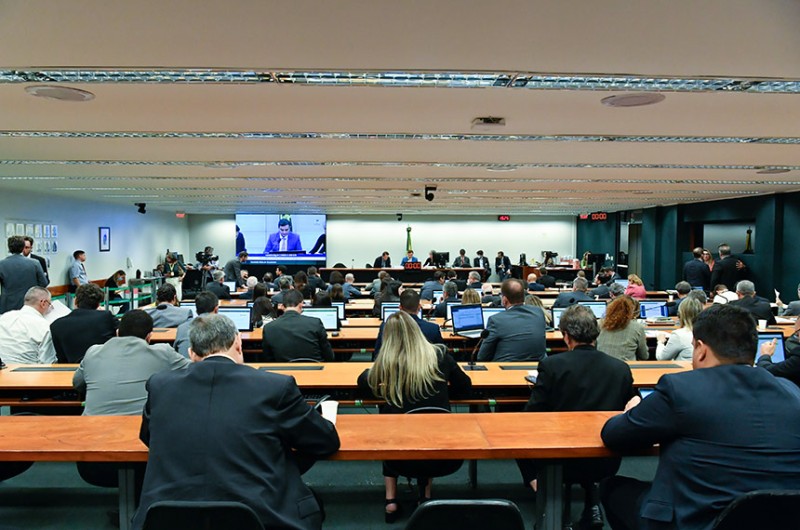 CMO aprova nove projetos de créditos adicionais