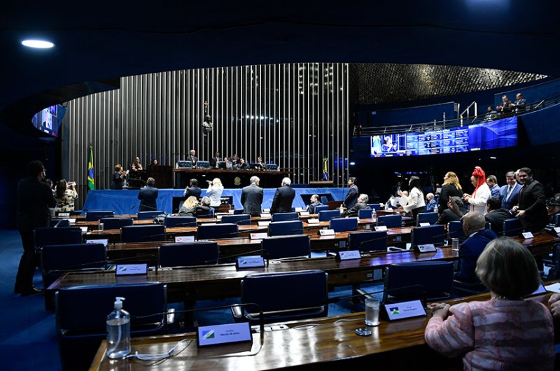 Pauta deliberativa do Plenário é transferida para quinta-feira