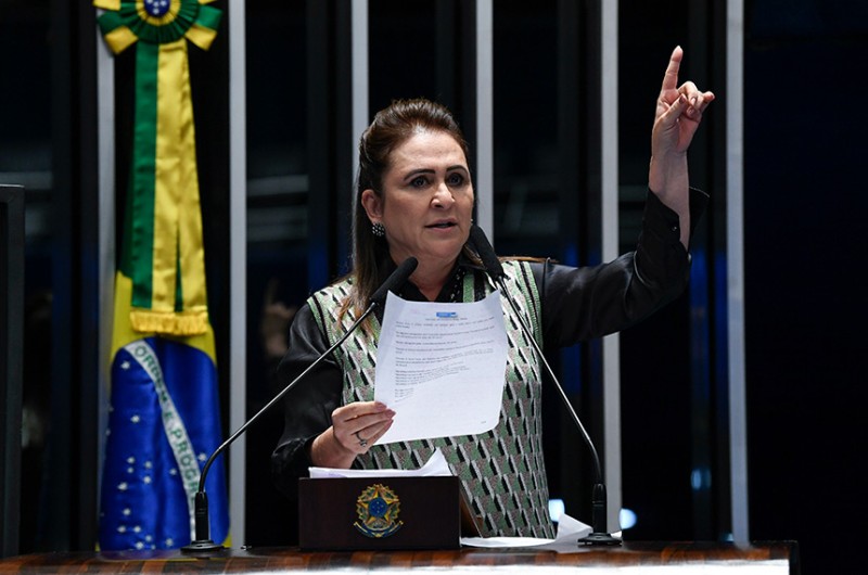 Em despedida do Senado, Kátia Abreu faz balanço do mandato e defende democracia