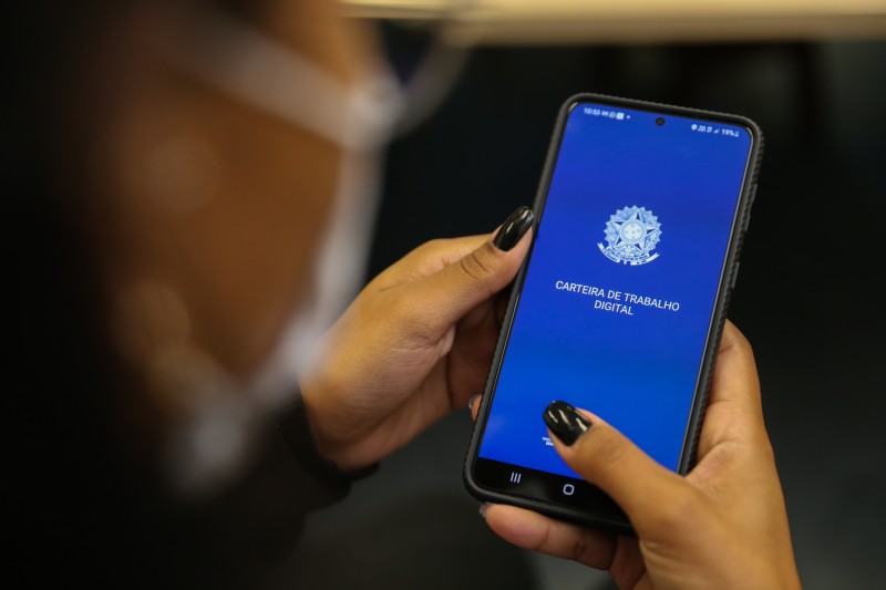 Postos do Sine em Minas disponibilizam mais de 11,5 mil vagas de emprego