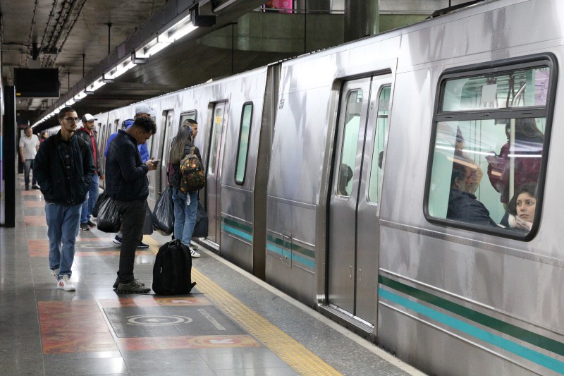 Metrô de São Paulo terá operação especial no réveillon