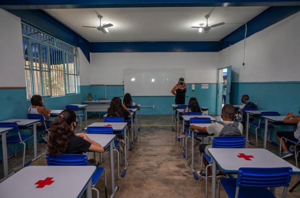 Plano de retorno gradual às aulas começa a ser cumprido nesta segunda em Ipatinga