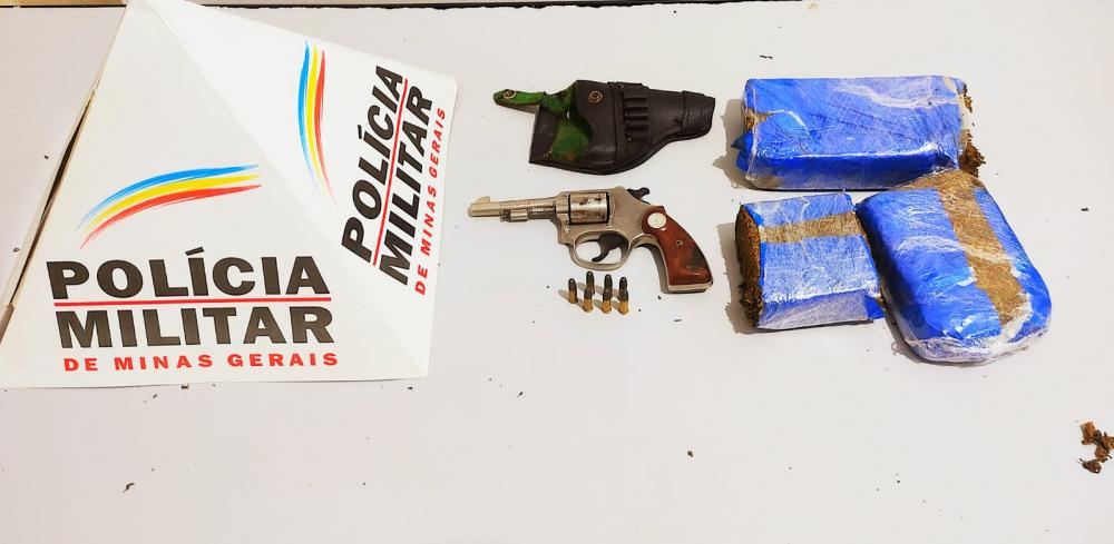 PM APREENDE ARMA DE FOGO E DROGA EM VIRGOLÂNDIA