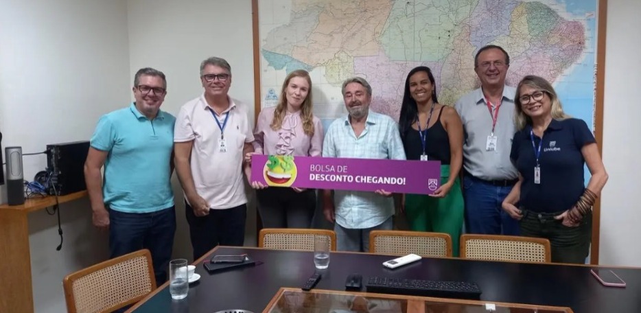 Raia Drogasil fecha parceria com Uniube que beneficiará mais de 40 mil colaboradores