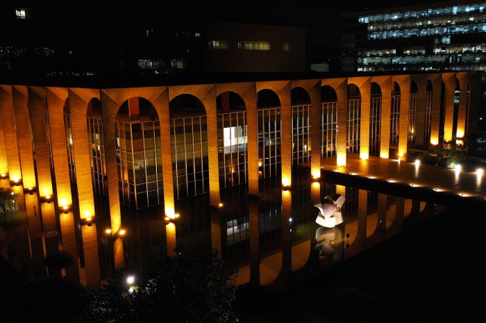 Portaria detalha concessão de visto e residência a ucranianos