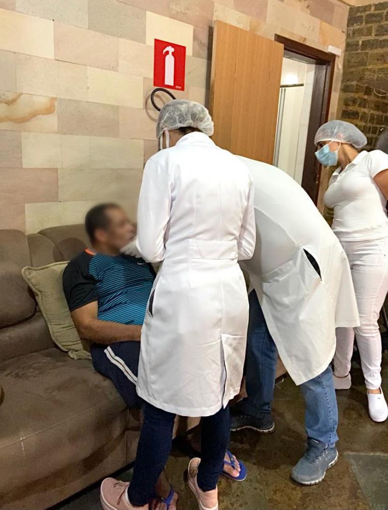 Moradores do Cantinho dos Idosos recebem tratamento de saúde bucal 