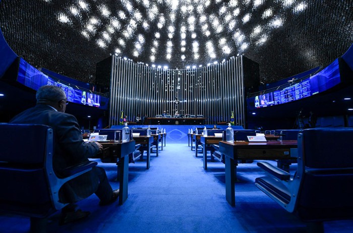 Plenário aprova emendas à convenção de tonelagem de navios