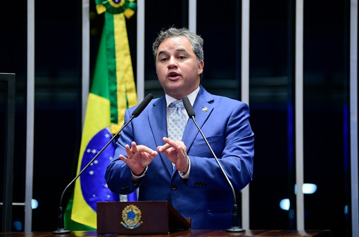 Efraim defende projeto que prorroga desoneração da folha até 2027