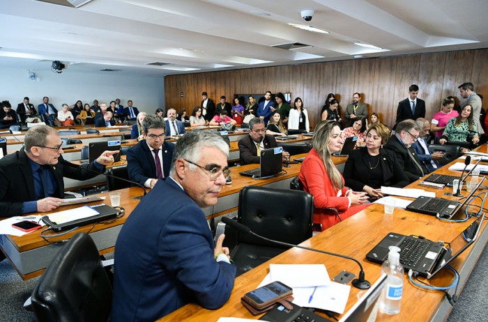 CDH debate na quarta perda da propriedade por trabalho análogo à escravidão