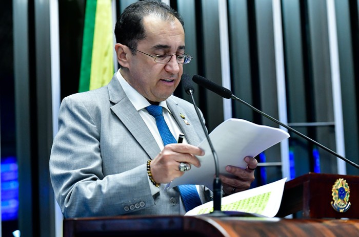 Kajuru diz que Lula deveria 'falar menos e ouvir mais'