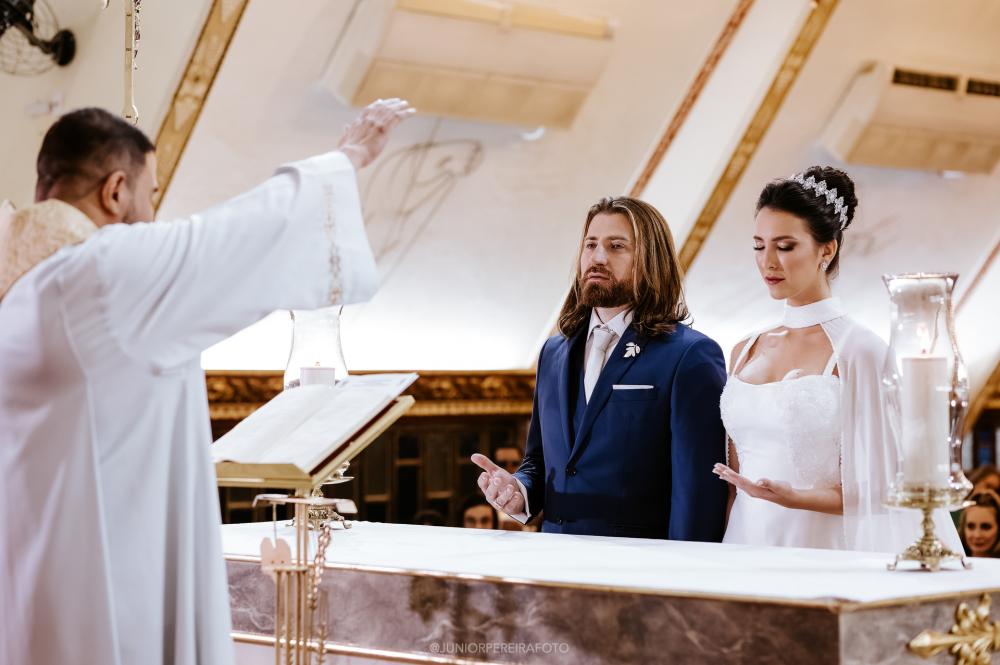 Noivos comemoram união ao som da dupla Relber e Allan