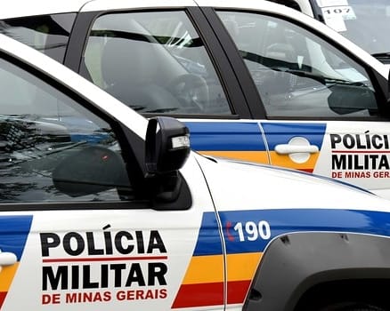 Homem é morto em Fabriciano; pedras de calçamento podem ter sido usadas no crime