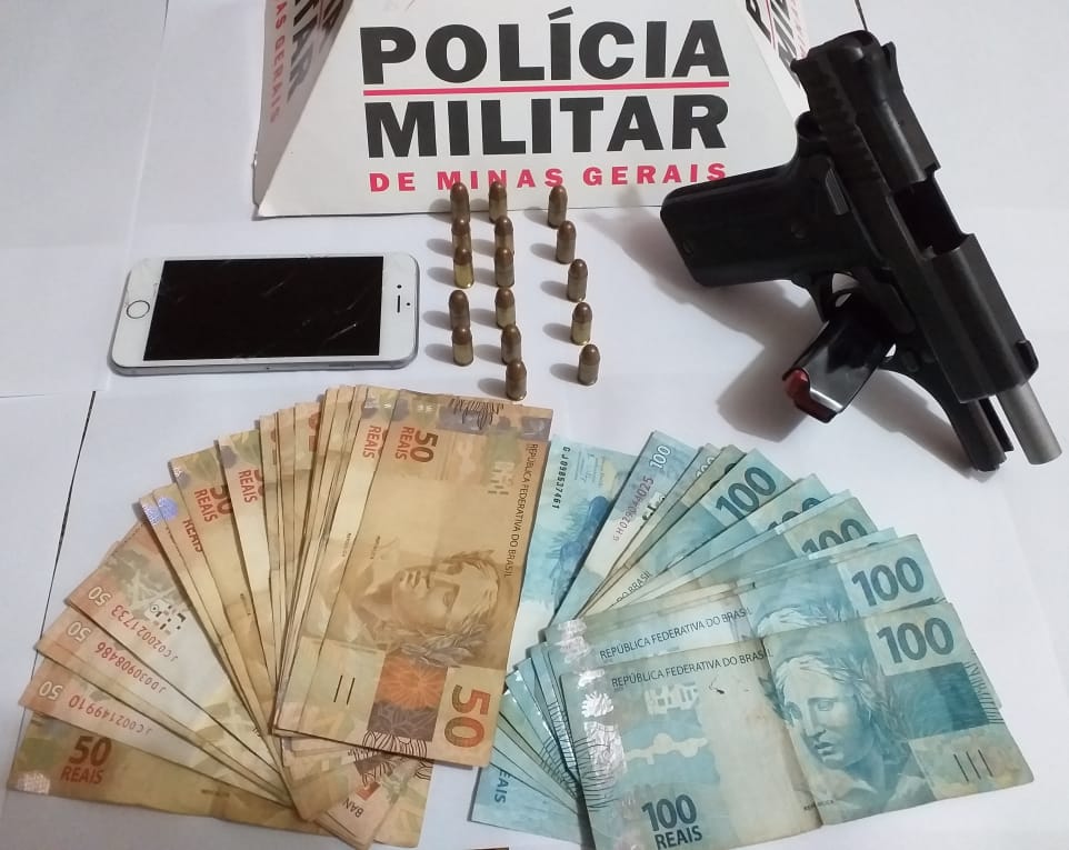 Jovem é preso suspeito por porte ilegal de arma em Medina